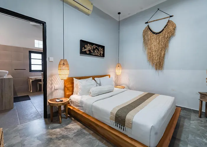 The Umalas - Near 4br Private Pool Villa Canggu (Bali)