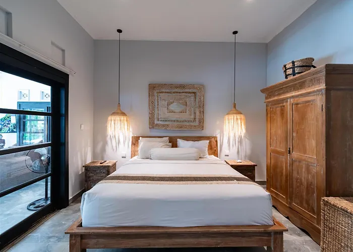 The Umalas - Near 4br Private Pool Villa *