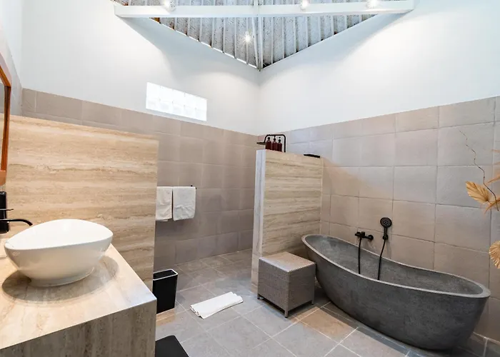The Umalas - Near 4br Private Pool