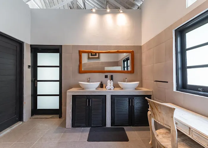 The Umalas - Near 4br Private Pool Villa Canggu (Bali)