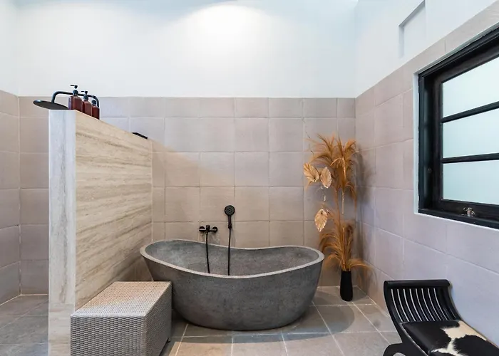 The Umalas - Near 4br Private Pool Canggu (Bali)