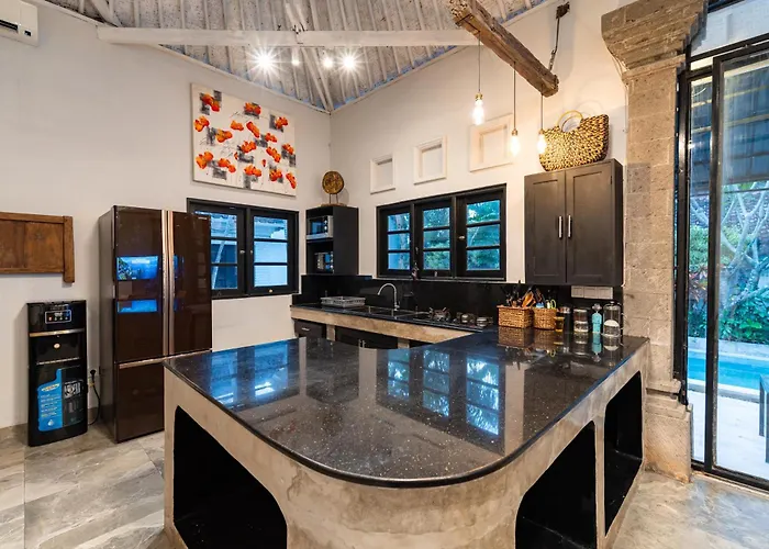 The Umalas - Near 4br Private Pool Villa