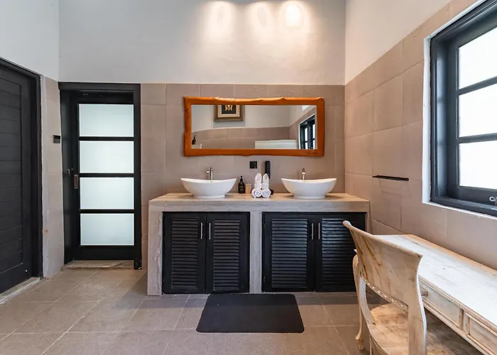 The Umalas - Near 4br Private Pool Canggu (Bali)