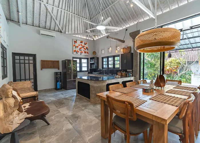The Umalas - Near 4br Private Pool *