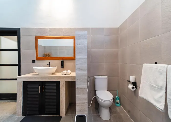 The Umalas - Near 4br Private Pool *