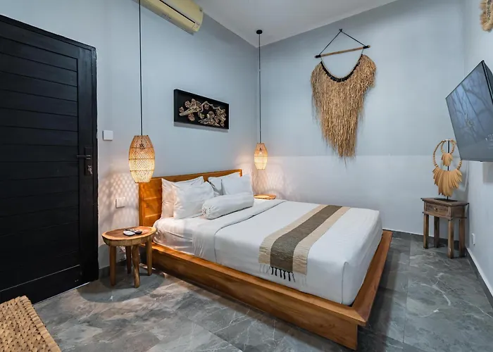 The Umalas - Near 4br Private Pool Villa