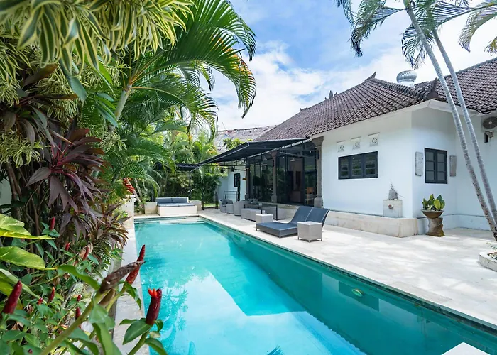 The Umalas - Near 4br Private Pool Villa Canggu (Bali)
